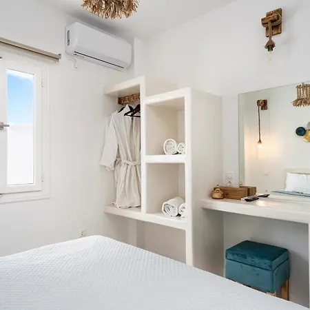 Hebe Parian Living - Paros Naousa Apts Esterno foto