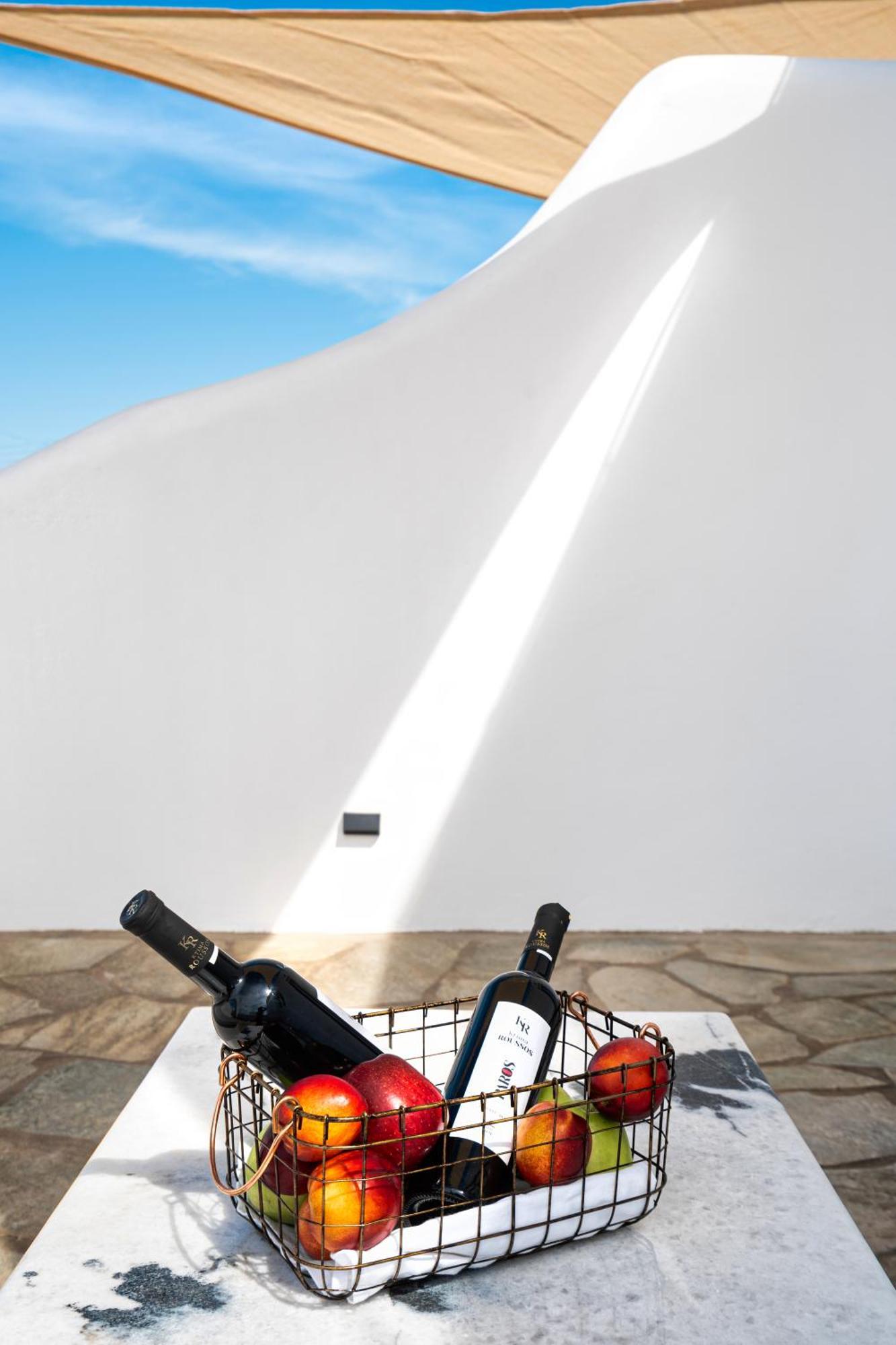 Hebe Parian Living - Paros Apts Apartment
